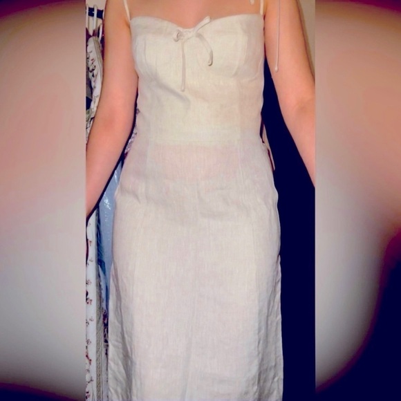 NWOT Reformation Joyce Dress. - Picture 4 of 4